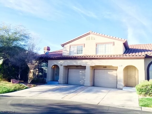 MLS: 2554944 Condo For Sale