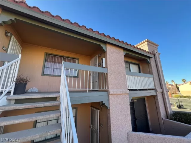 MLS: 2554997 Condo For Sale