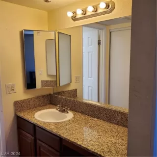 Photo #4: 2554997 Listing 