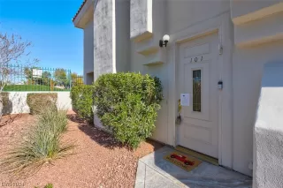 Photo #4: 2555009 Listing 