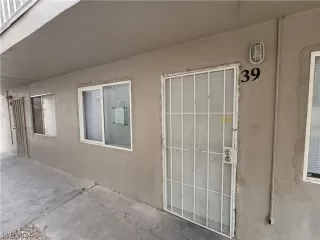 Photo #1: 2555015 Listing 