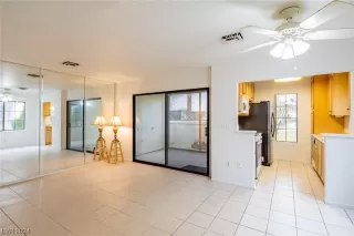 Photo #2: 2555017 Listing 