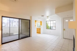 Photo #5: 2555017 Listing 