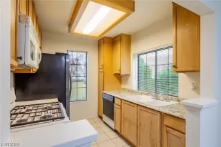 Photo #6: 2555017 Listing 