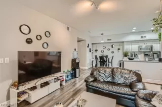 Photo #1: 2555021 Listing 