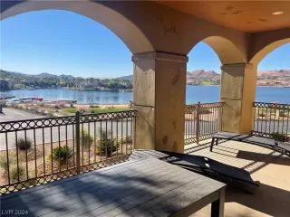 Photo #1: 2555036 Listing 