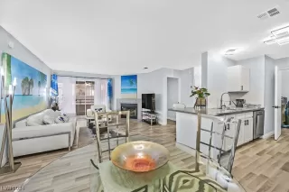 Photo #5: 2555076 Listing 