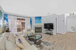 Photo #6: 2555076 Listing 