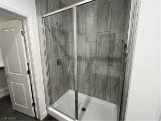 Photo #6: 2555083 Listing 