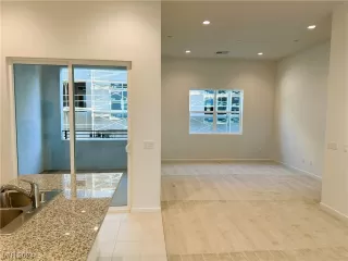 Photo #5: 2555090 Listing 