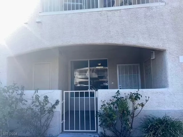 MLS: 2555106 Condo For Sale