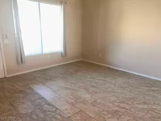 Photo #2: 2555106 Listing 