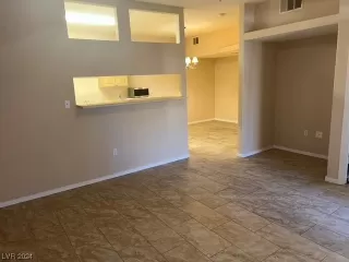 Photo #3: 2555106 Listing 