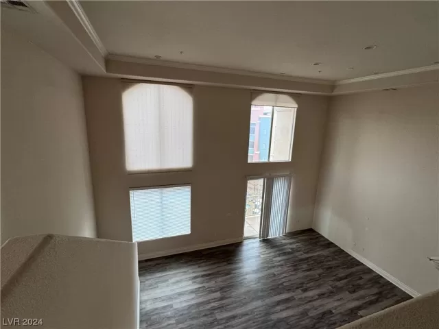 MLS: 2555110 Condo For Sale