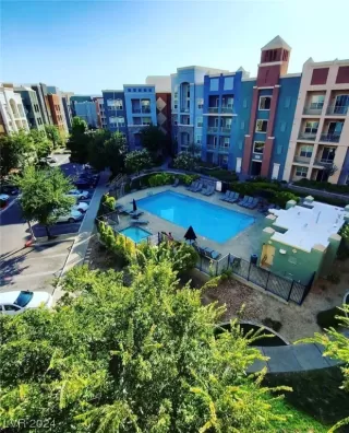 Photo #1: 2555110 Listing 