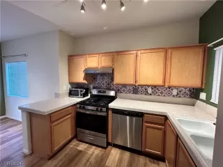 Photo #4: 2555116 Listing 