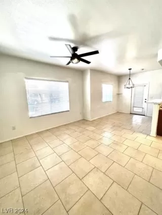 Photo #2: 2555223 Listing 