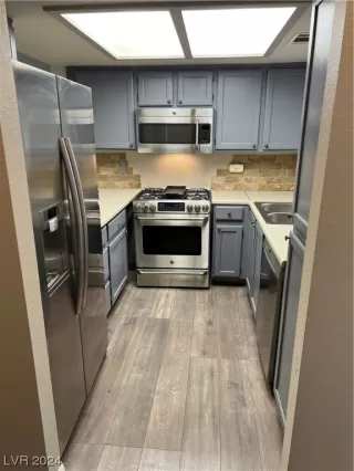 Photo #1: 2555225 Listing