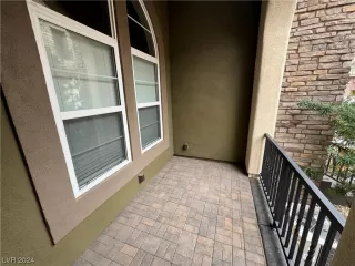 Photo #5: 2555232 Listing 