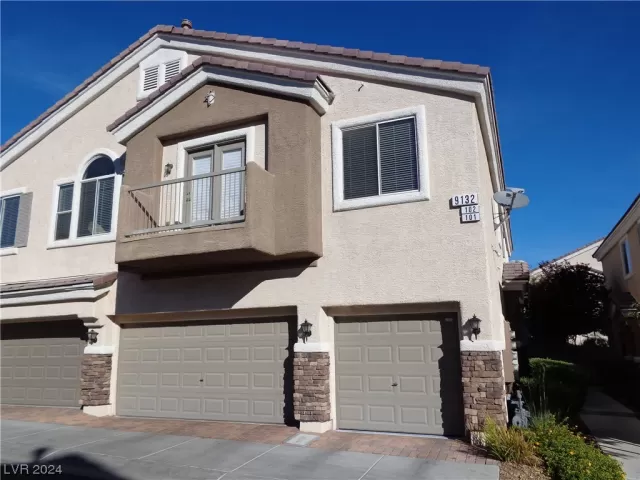 MLS: 2555261 Condo For Sale