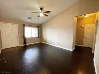 Photo #3: 2555284 Listing 