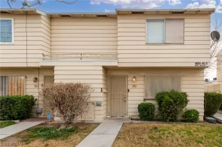 Photo #1: 2555299 Listing 