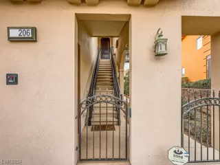 Photo #5: 2555332 Listing 