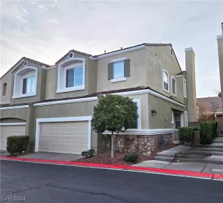 Photo #1: 2555339 Listing 