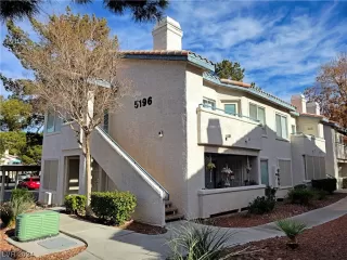 Photo #1: 2555343 Listing