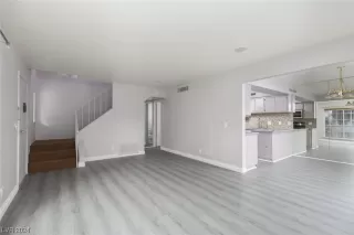 Photo #4: 2555346 Listing 