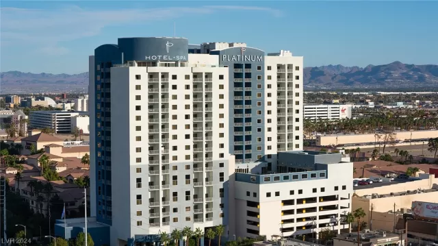 MLS: 2555353 Condo For Sale