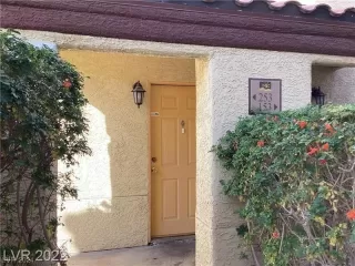 Photo #1: 2555368 Listing