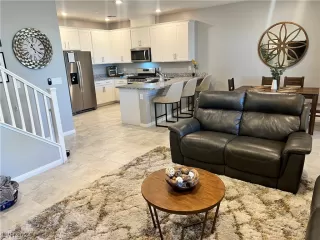 Photo #3: 2555378 Listing 