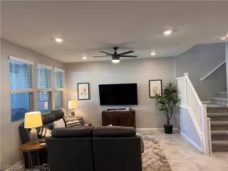 Photo #4: 2555378 Listing 