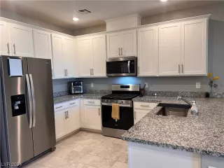 Photo #6: 2555378 Listing 