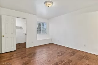 Photo #5: 2555385 Listing