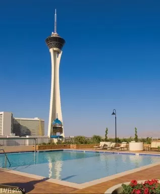 Photo #5: 2555396 Listing 