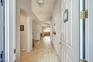 Photo #4: 2555401 Listing 