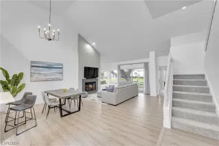 Photo #3: 2555449 Listing