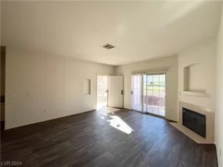 Photo #1: 2555455 Listing 