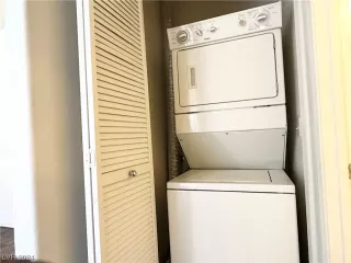 Photo #6: 2555455 Listing 