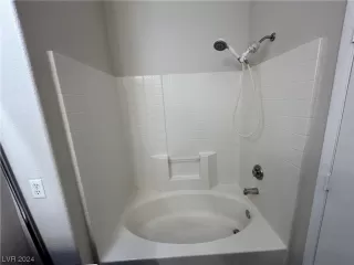 Photo #3: 2555465 Listing 