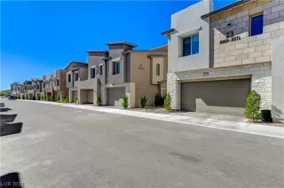 Photo #1: 2555466 Listing