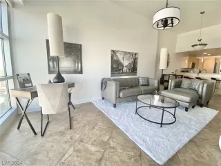 Photo #5: 2555472 Listing 
