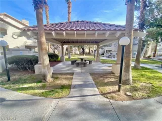 Photo #1: 2555507 Listing 