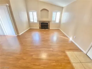 Photo #3: 2555507 Listing 