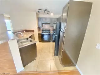 Photo #5: 2555507 Listing 