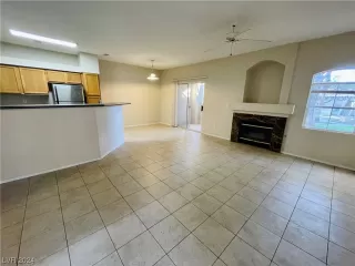 Photo #4: 2555521 Listing 