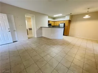 Photo #5: 2555521 Listing 