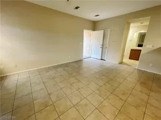 Photo #6: 2555521 Listing 